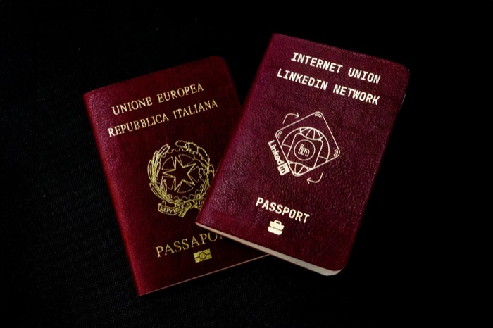 Featured image of the project Passport Passepartout